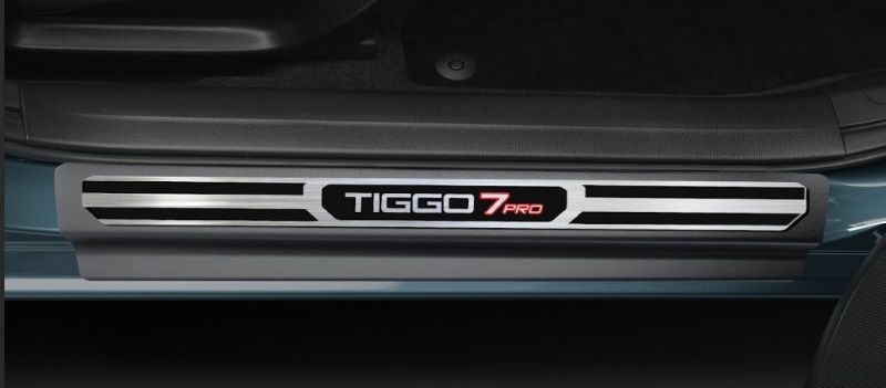 Soleira Resinada Tiggo 7 Pro Aço Escovado*