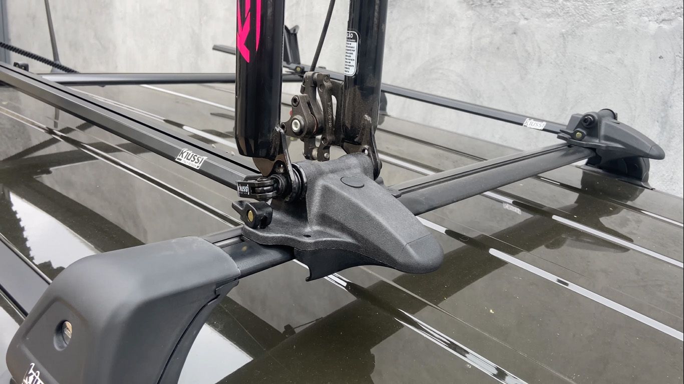 Calha de Bike Alum. Prata (Tira Roda) - E...