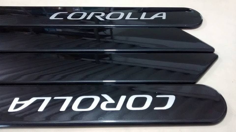 Friso Lateral Corolla /14 Preto Eclipse (...