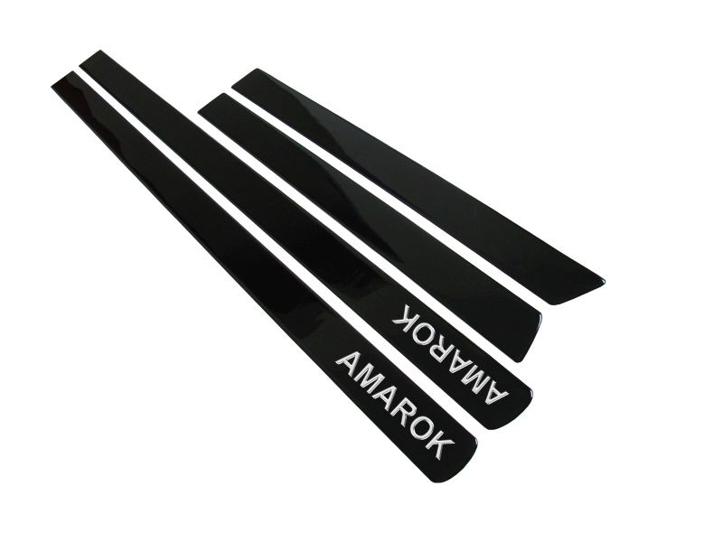 Friso Lateral Preto Escrita Cromo - Amarok