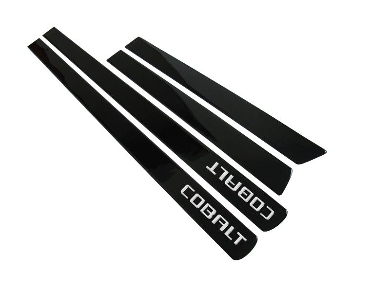 Friso Lateral Preto Escrita Cromo - Cobalt